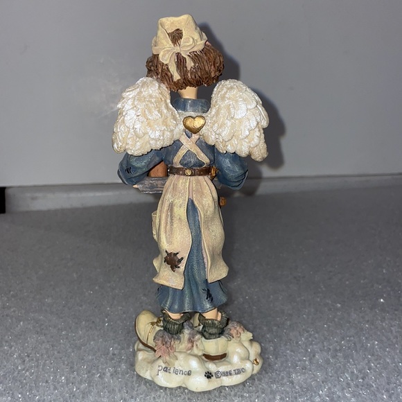 Boyd’s Bears Ms Mercy The Guardian Angel Of Nurses - Picture 3 of 9